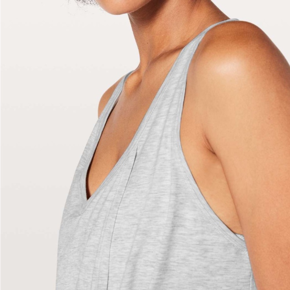 Lululemon Knot A Problem Tank Heathered Core Ultra Light Grey Size 10 - Picture 4 of 12